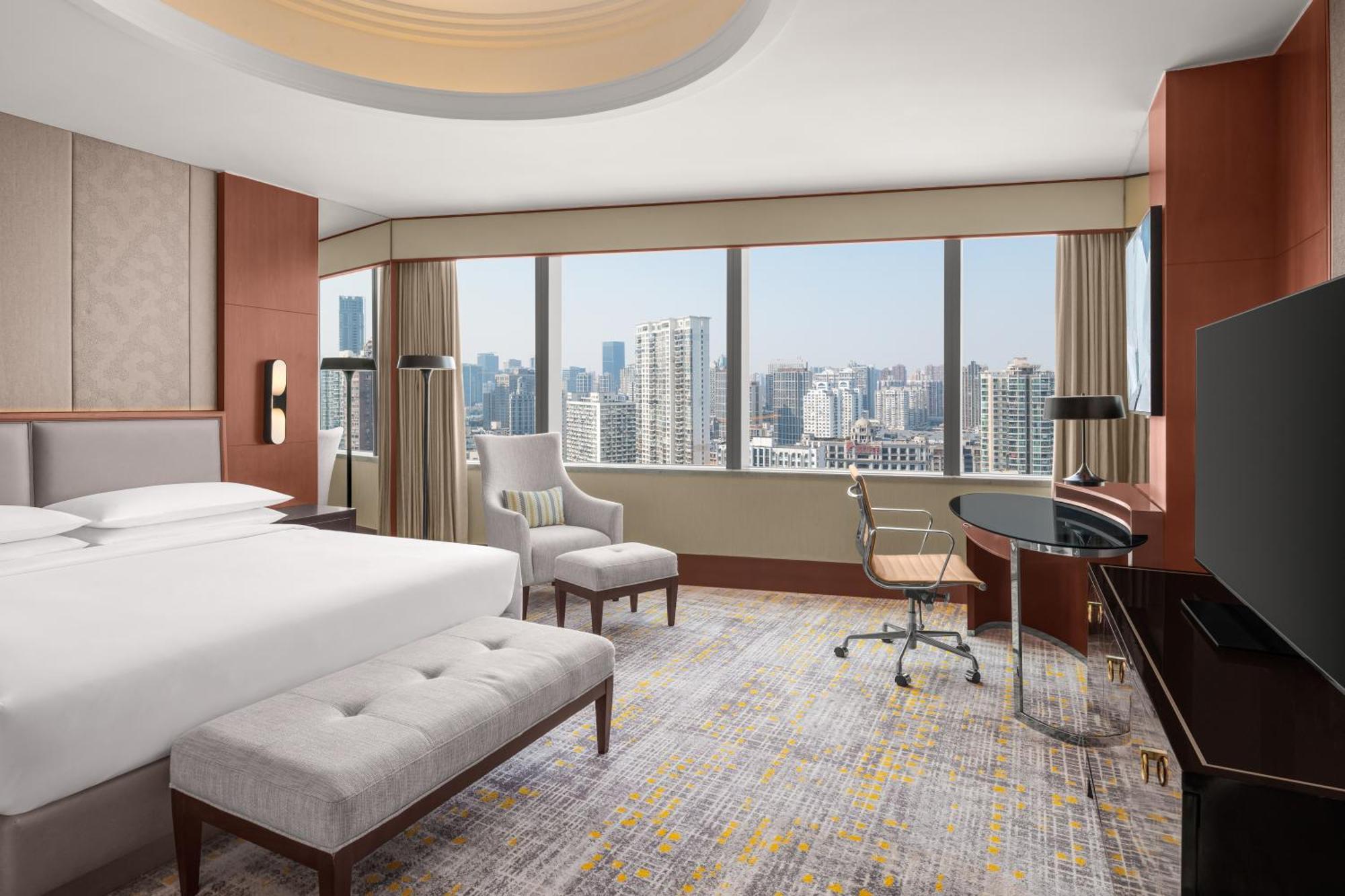 Superior Deluxe King Room