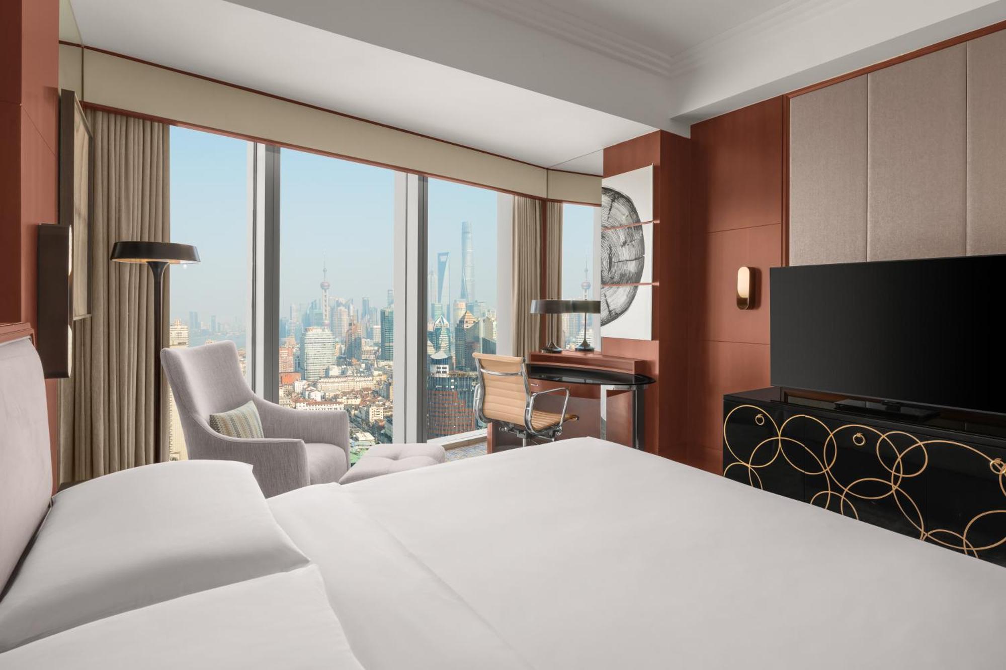 Skyline Bund View King Room