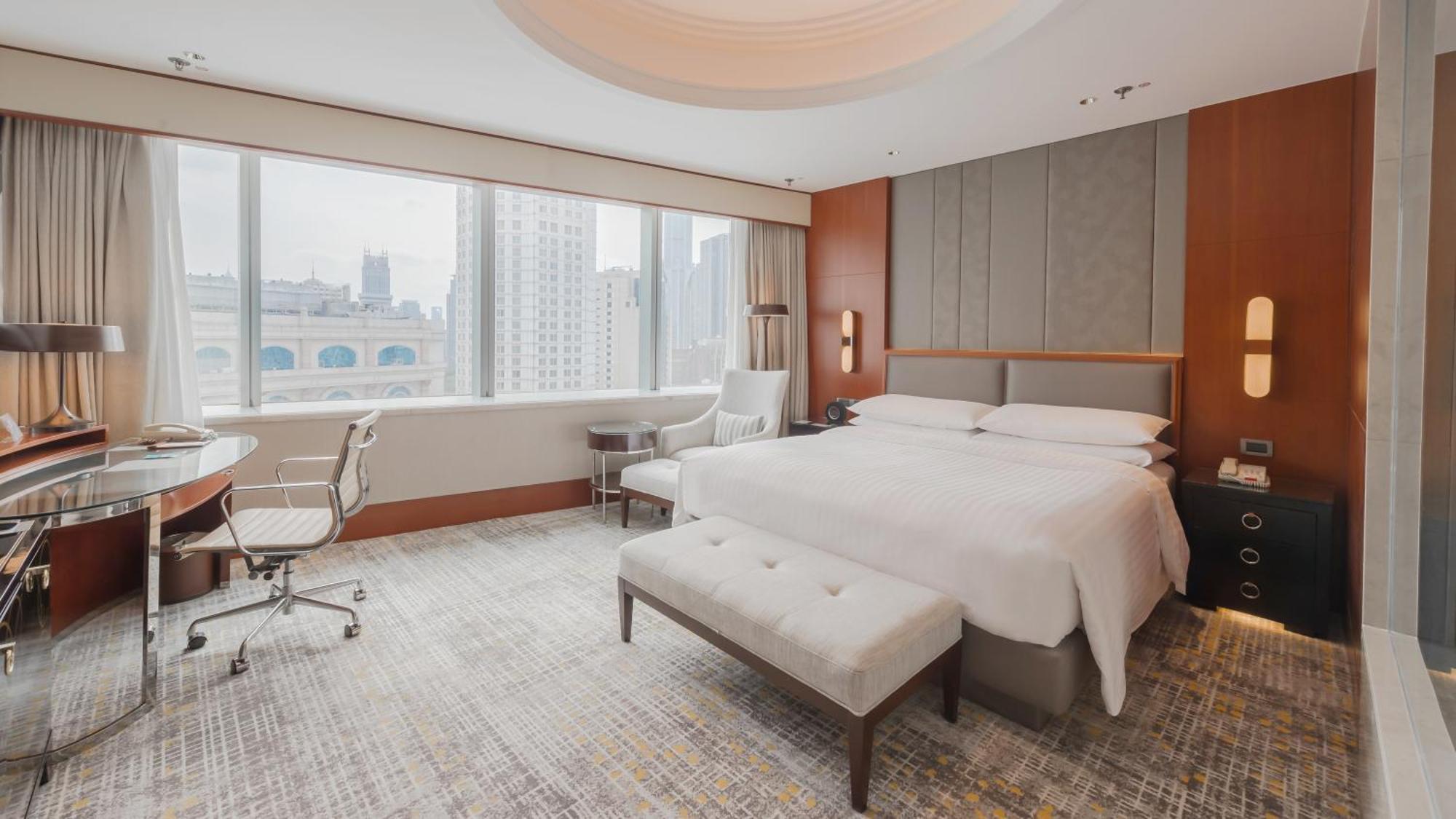 Superior Deluxe King Room