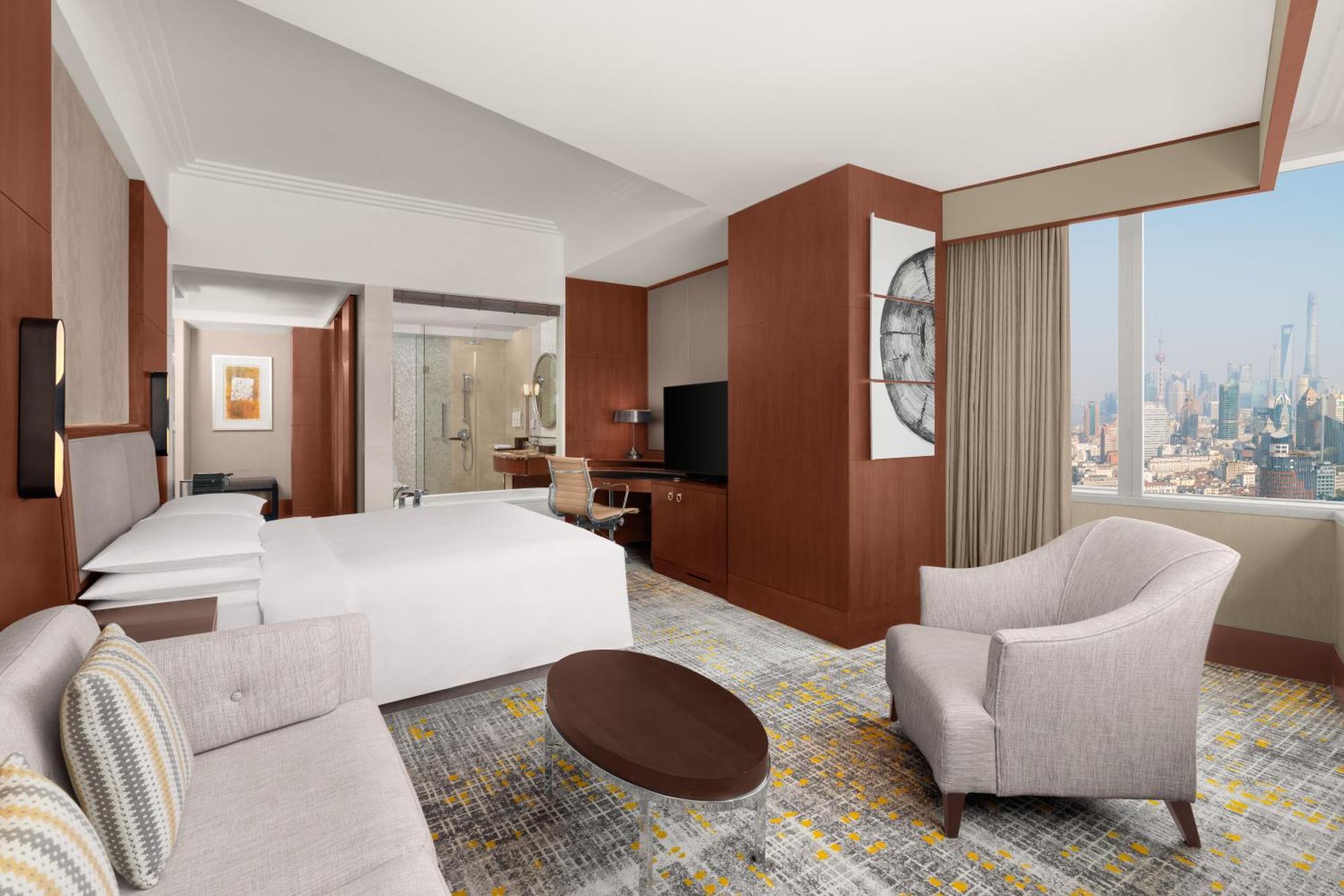 Skyline Bund View King Room