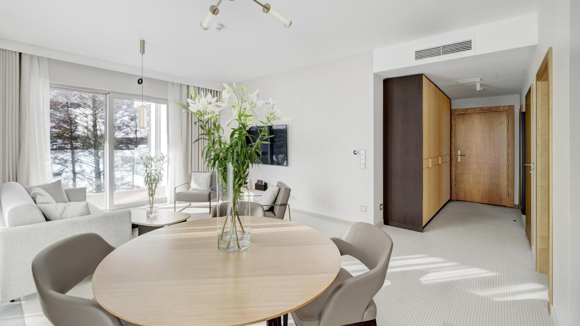 Two-Bedroom Apartment with Lake View - Annex,1660306060:JPEG