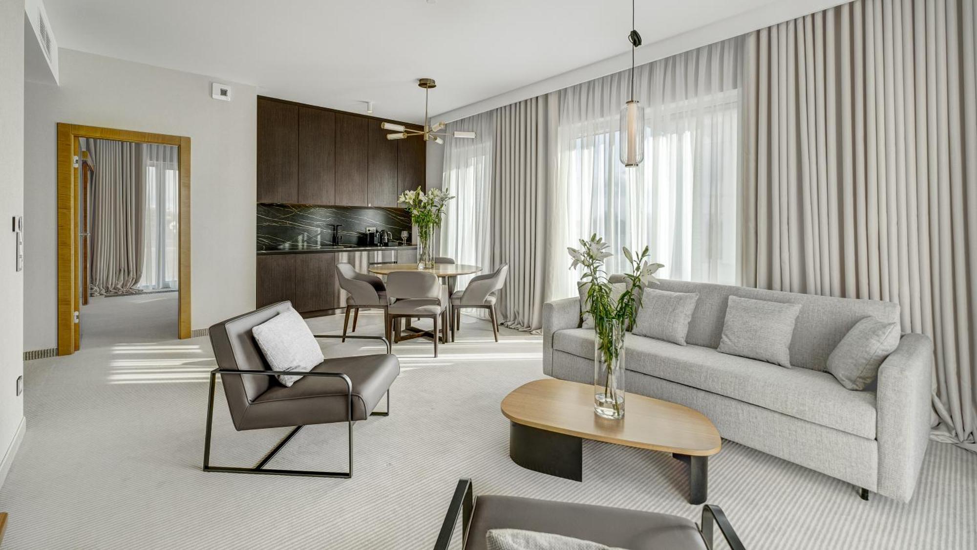 Two-Bedroom Apartment Lake View Annex