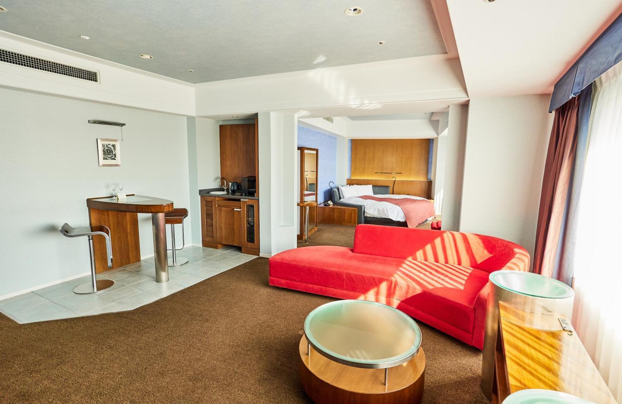 Lover's Suite Non-Smoking