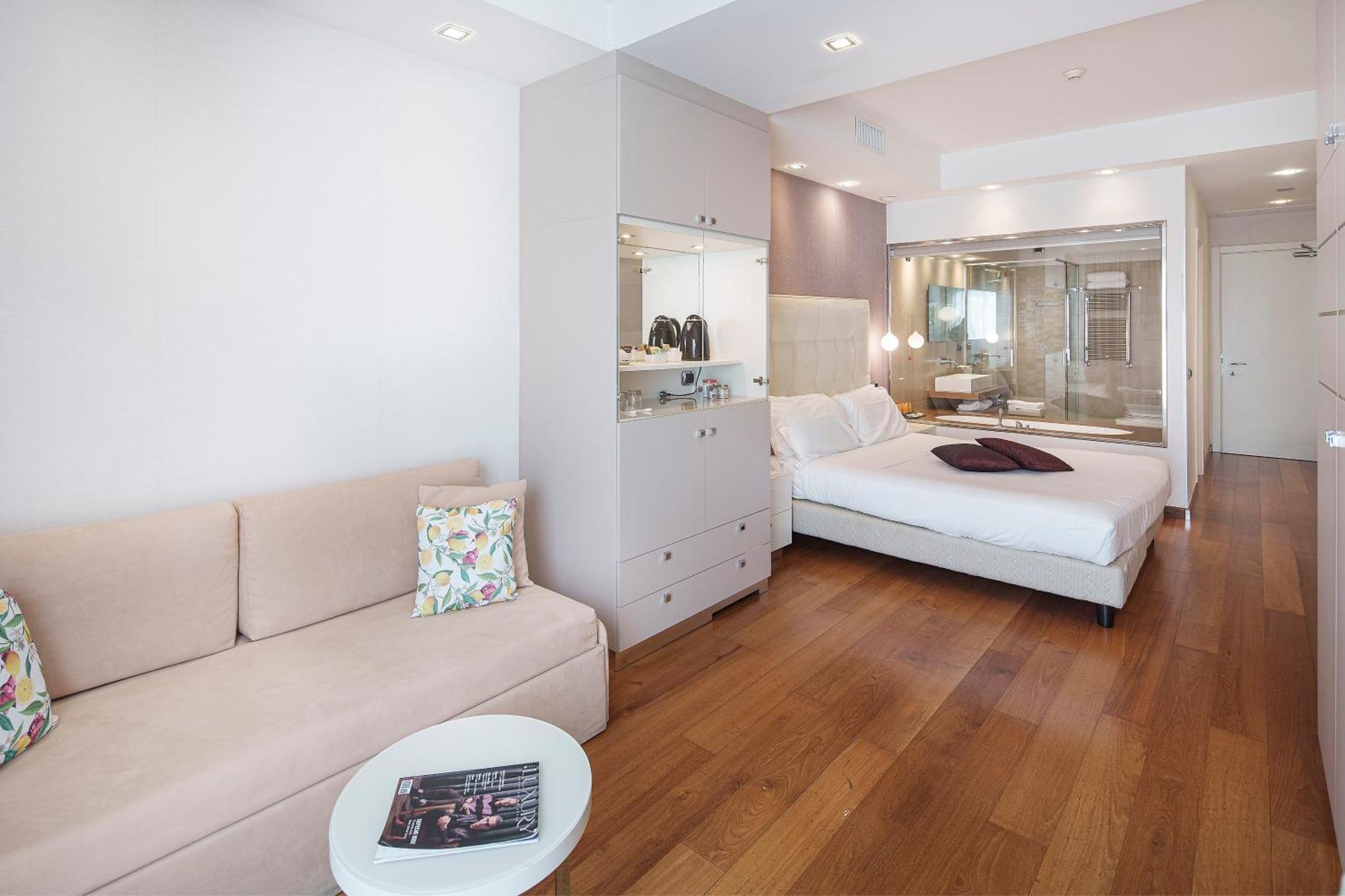 Junior Suite,1661643424:JPEG