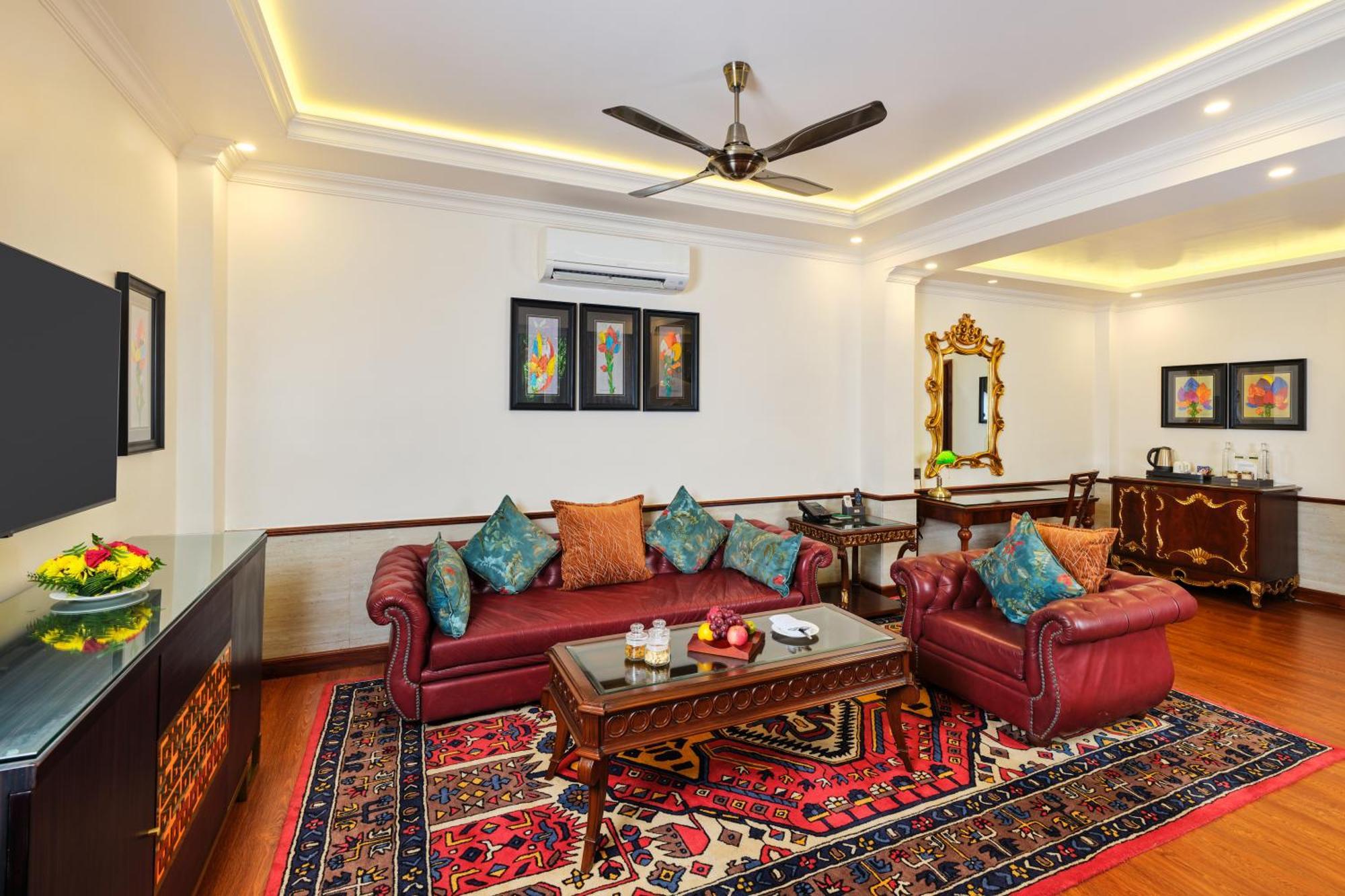 Executive Suite on Foods & Soft Beverages* | Discounts on Laundry Services* | INR 500 spa credit during your on selective Massage services TnC Apply* | Minibar 2 cans of soft Beverages Once on Arrival