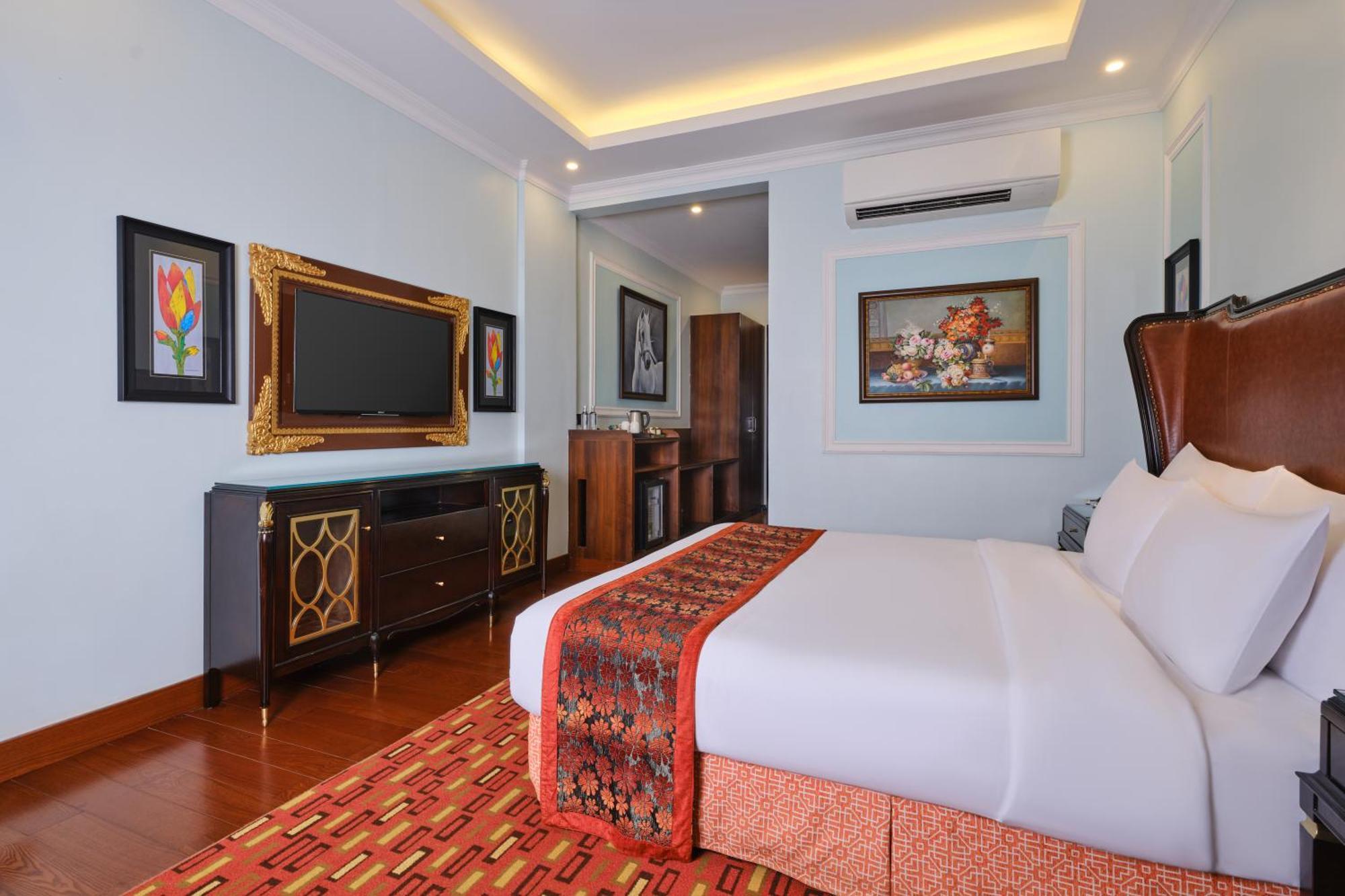 Executive Room on Foods & Soft Beverages* | Discounts on Laundry Services* | INR 500 spa credit during your on selective Massage services TnC Apply* | Minibar 2 cans of soft Beverages Once on Arrival