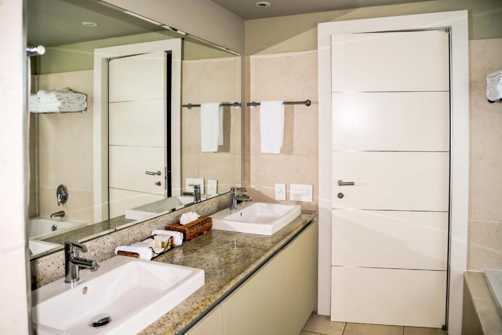 Oceanfront Three-Bedroom Suite