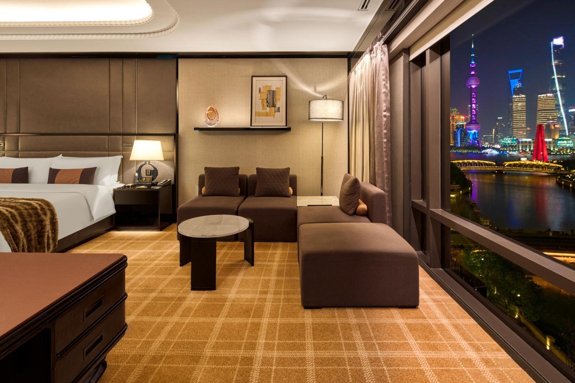 Deluxe River King Room