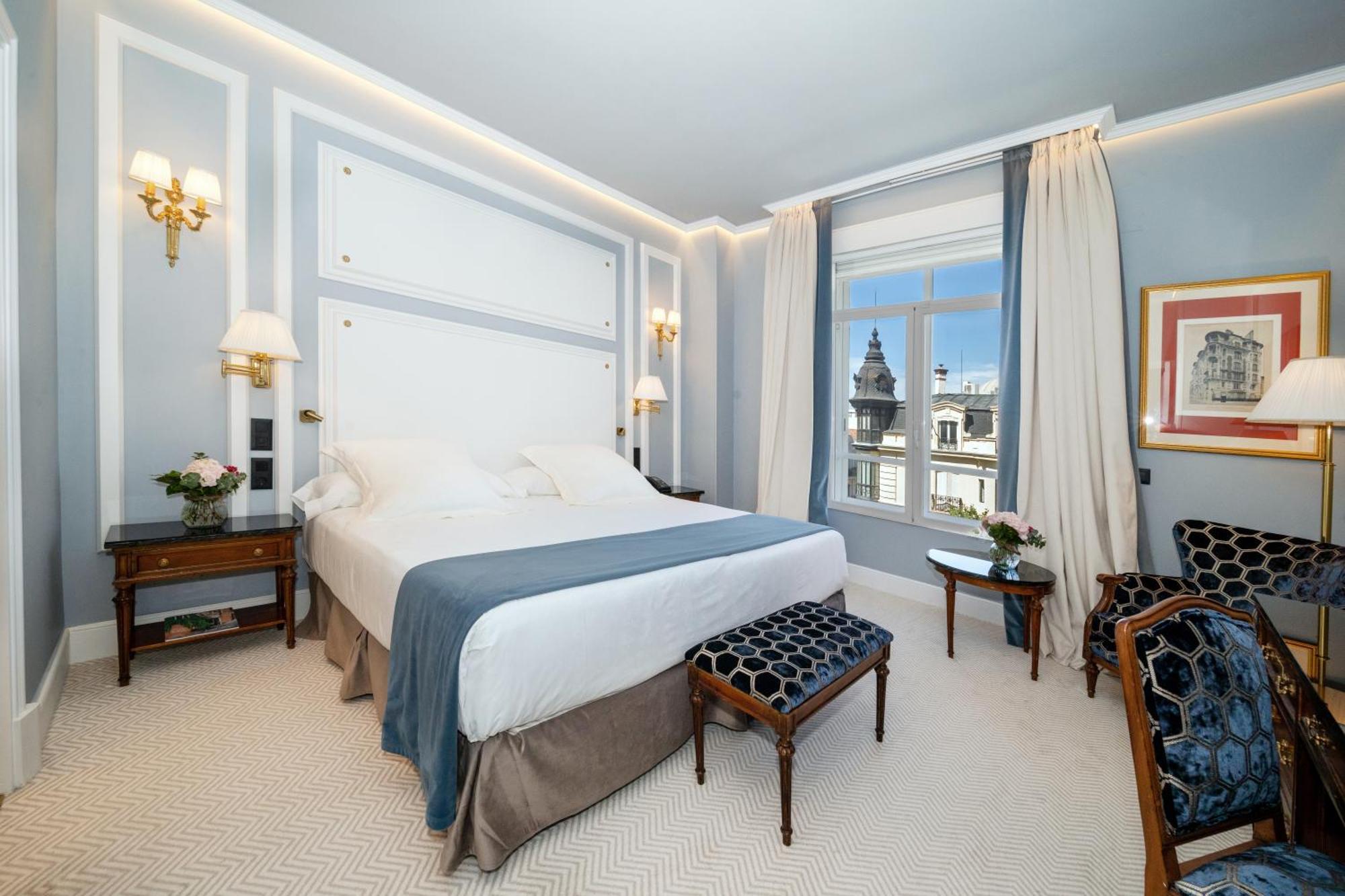 Superior Double Room City View