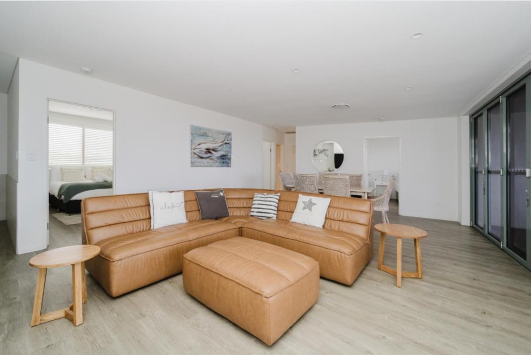 Premium Three-Bedroom Apartment Ocean View Apt 13