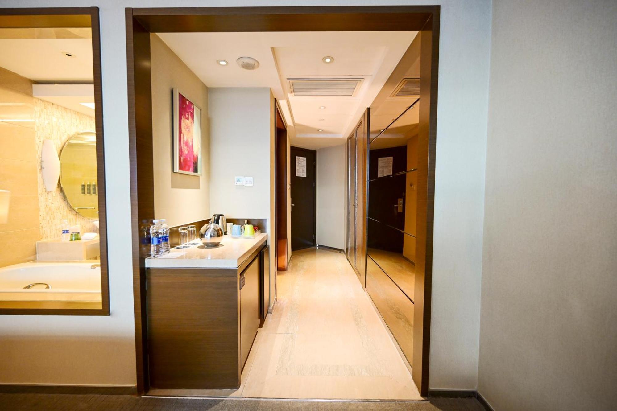Superior Room Guest room 1 King City view Pool access