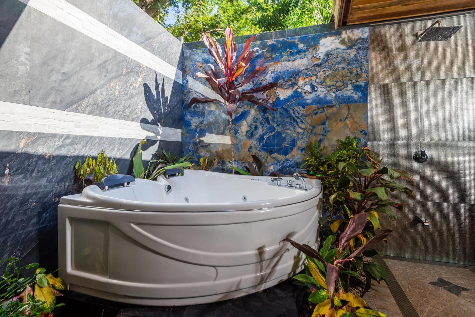 Luxury Ocean View Bungalow
