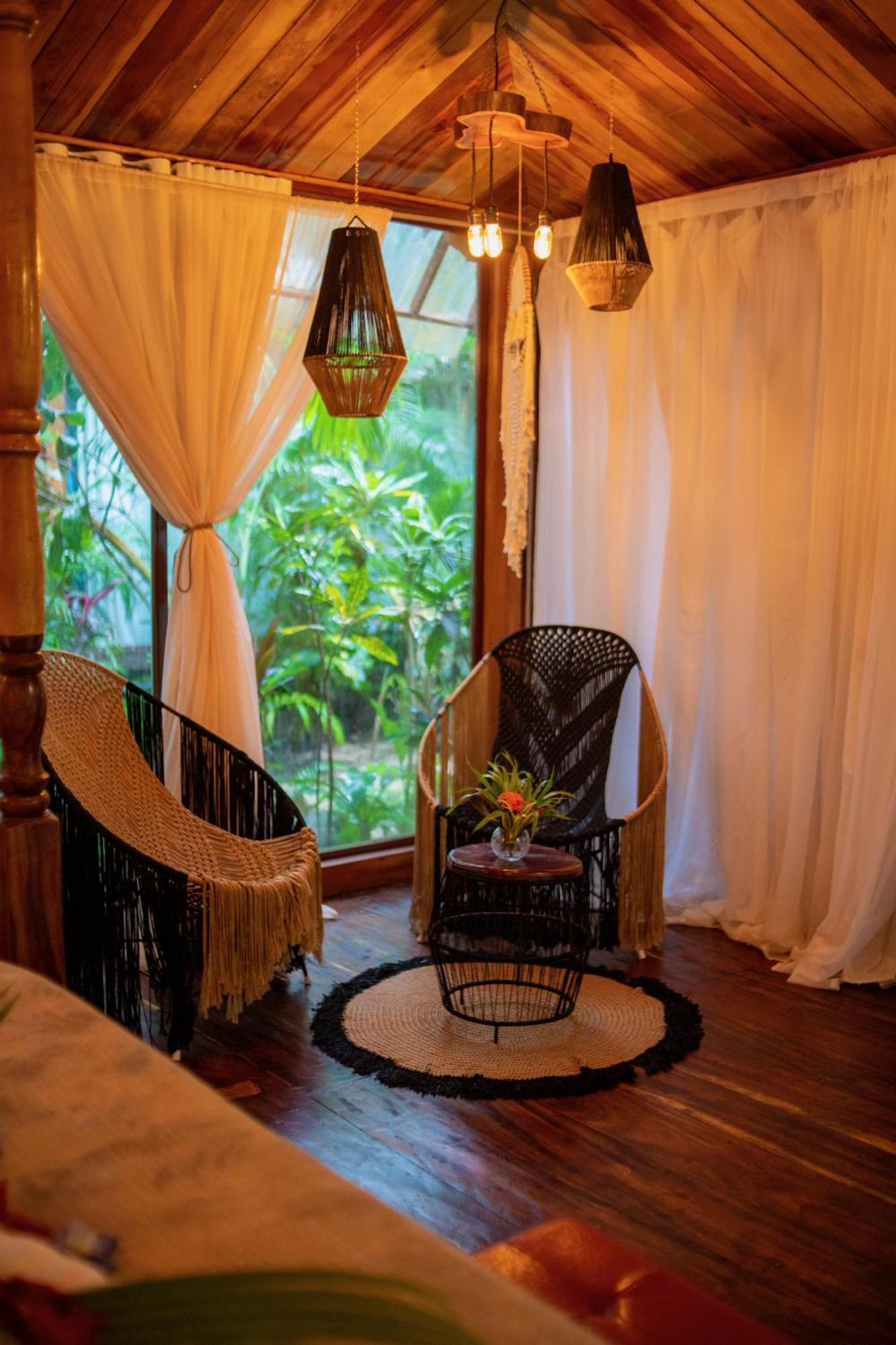 Jungle Ocean View Bungalow