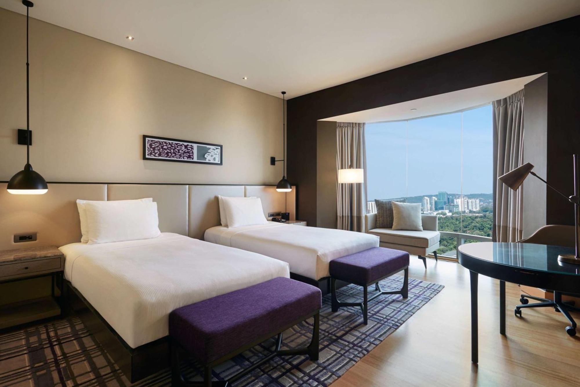 Deluxe Lake View Twin Room