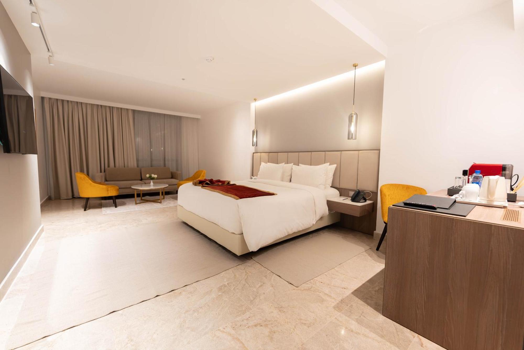 Junior Suite