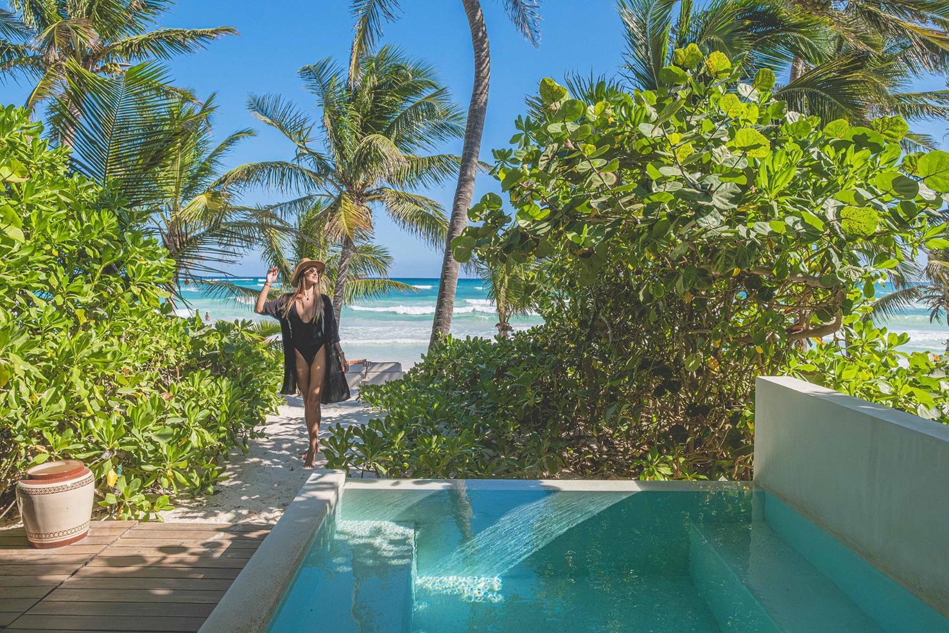 Deluxe Beachfront Room
