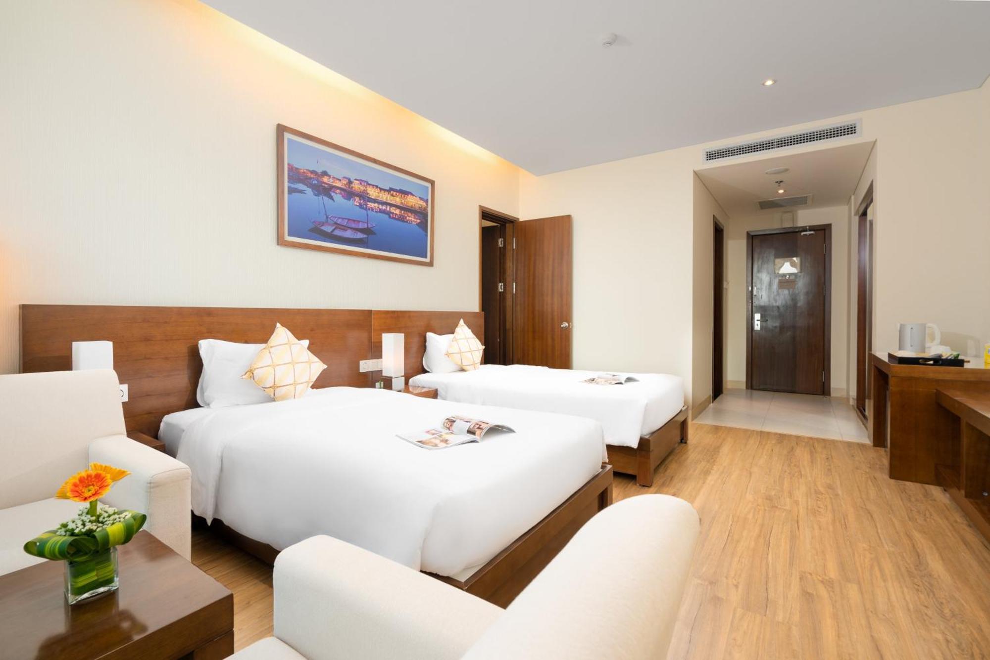 Deluxe Twin Room City View