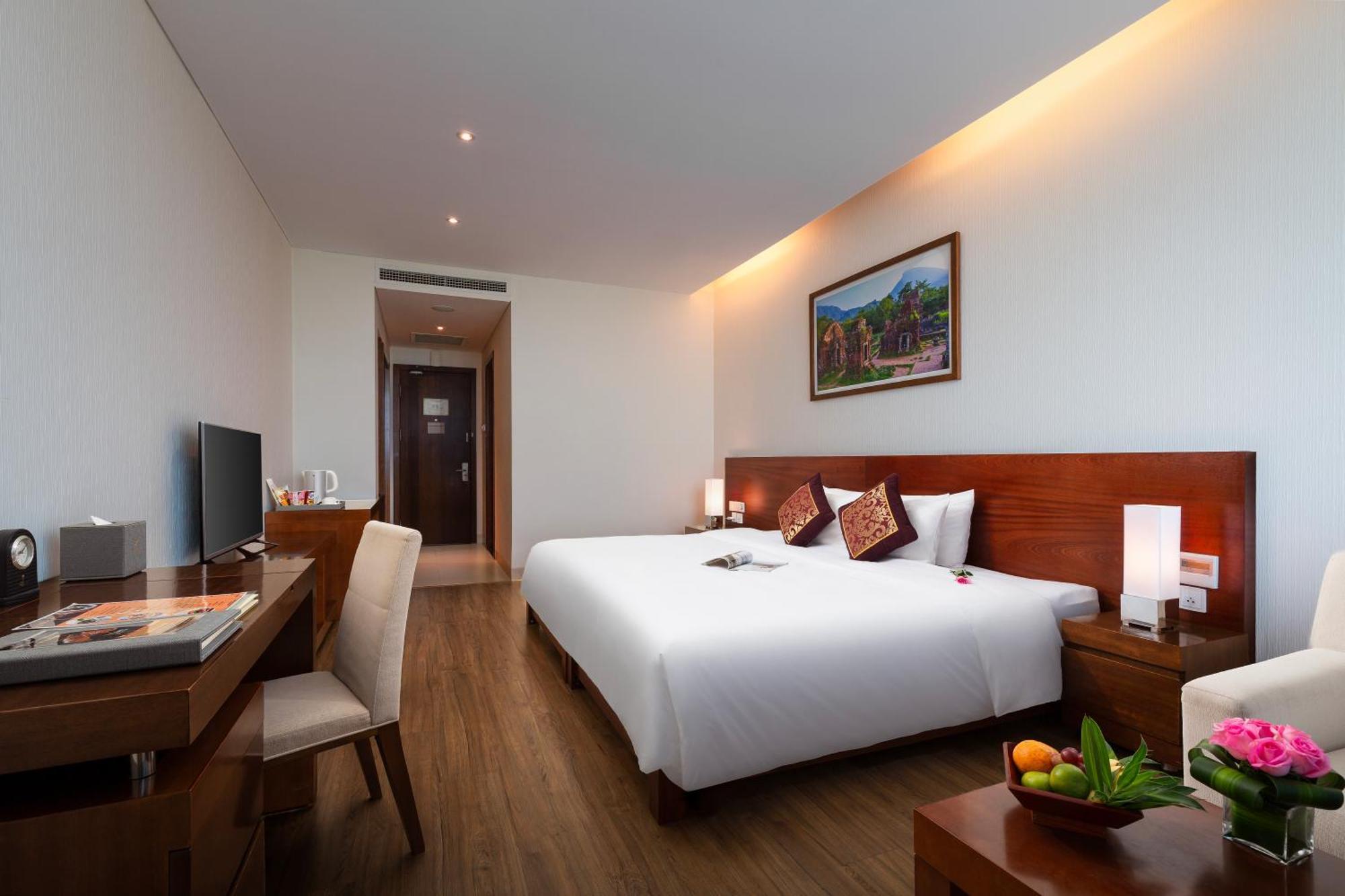 Deluxe Double or Twin Room Sea View