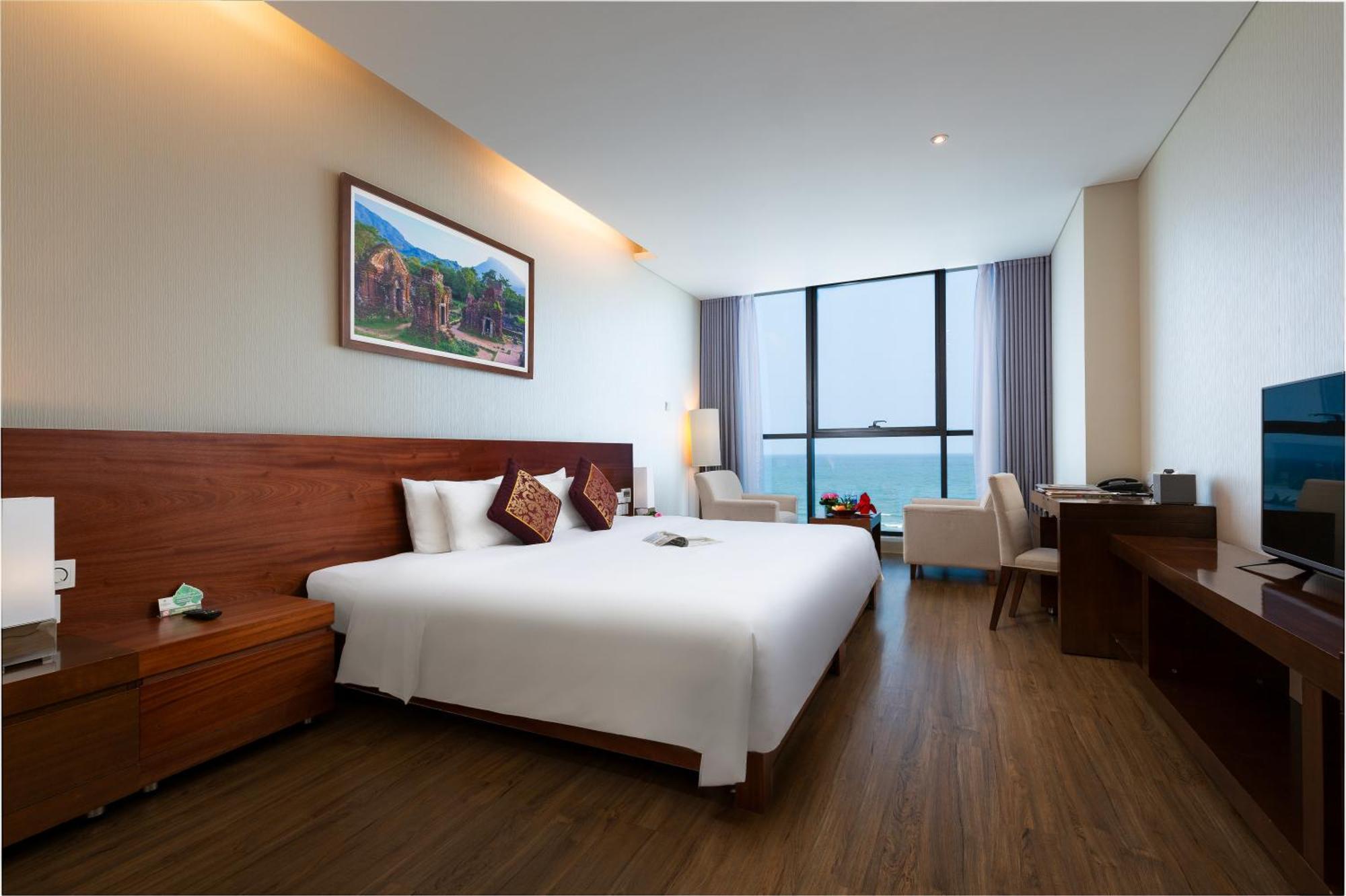 Deluxe Double or Twin Room Sea View