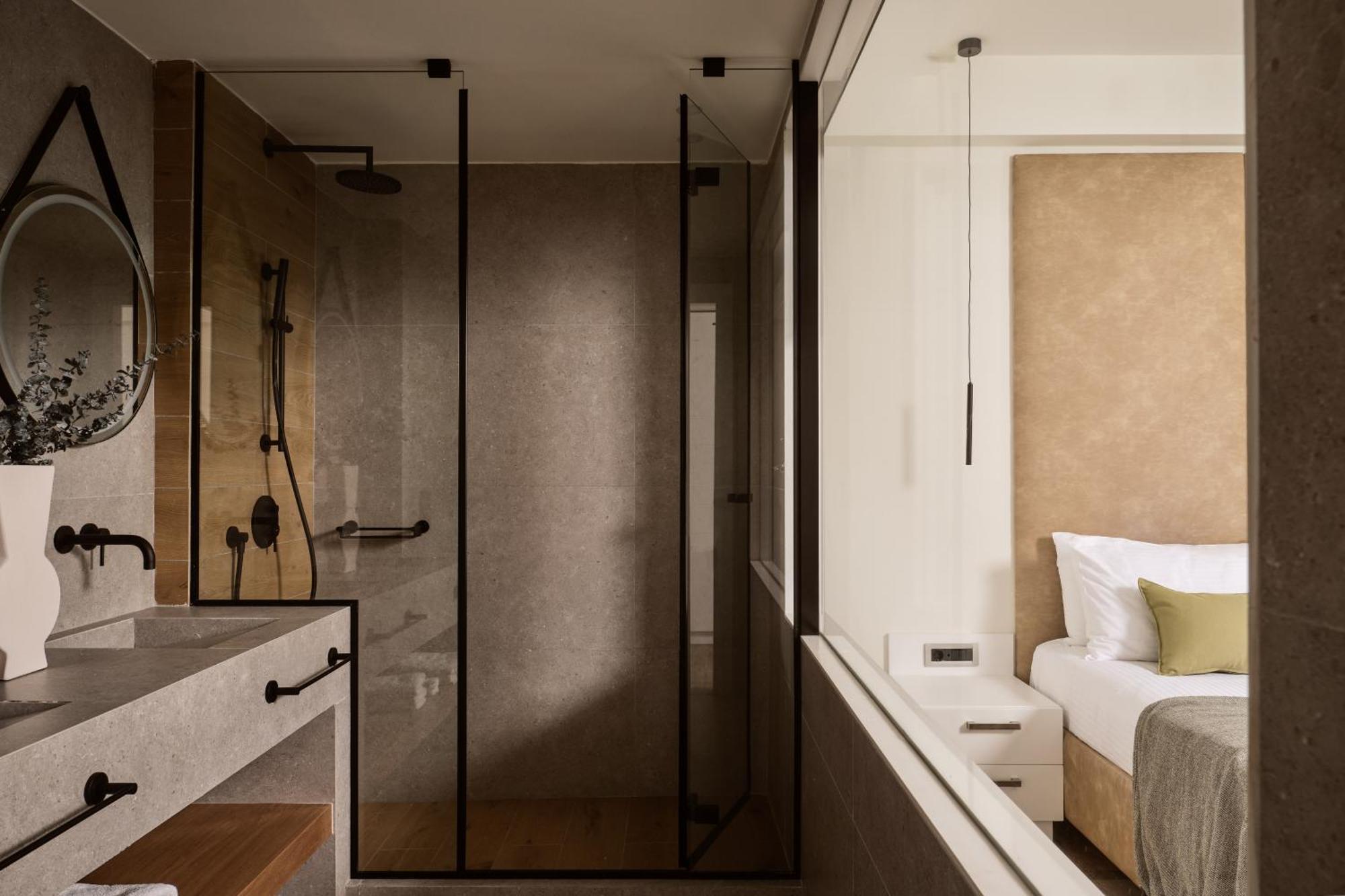 Premium Deluxe Room,1668053041:JPEG