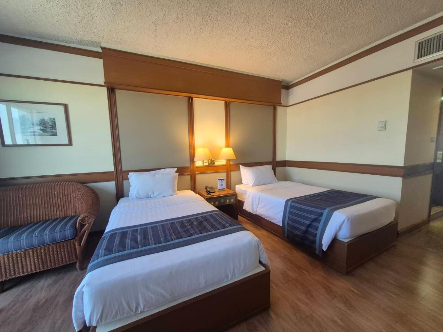 Superior Twin Room City View