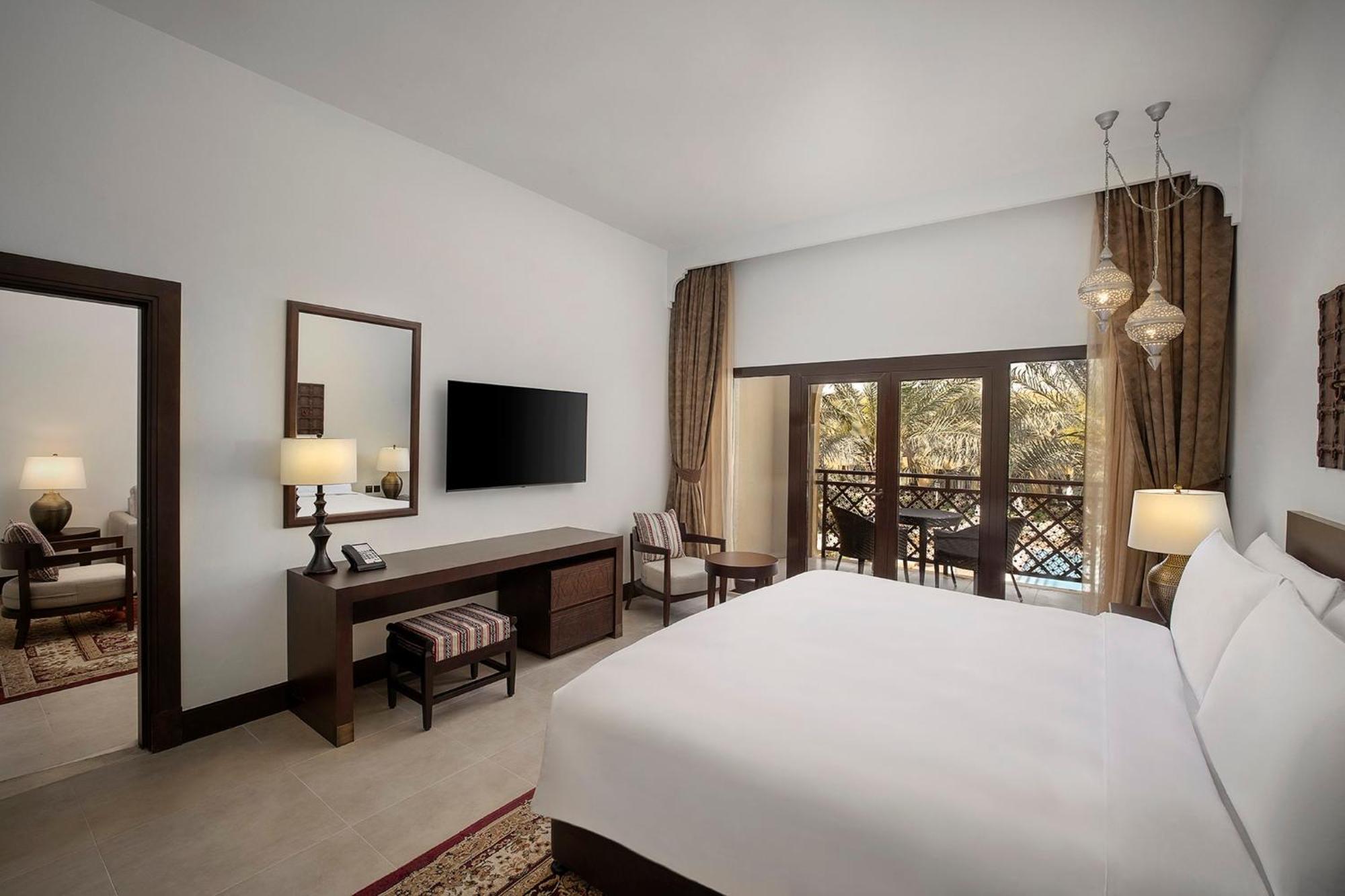 Deluxe King Room Resort view
