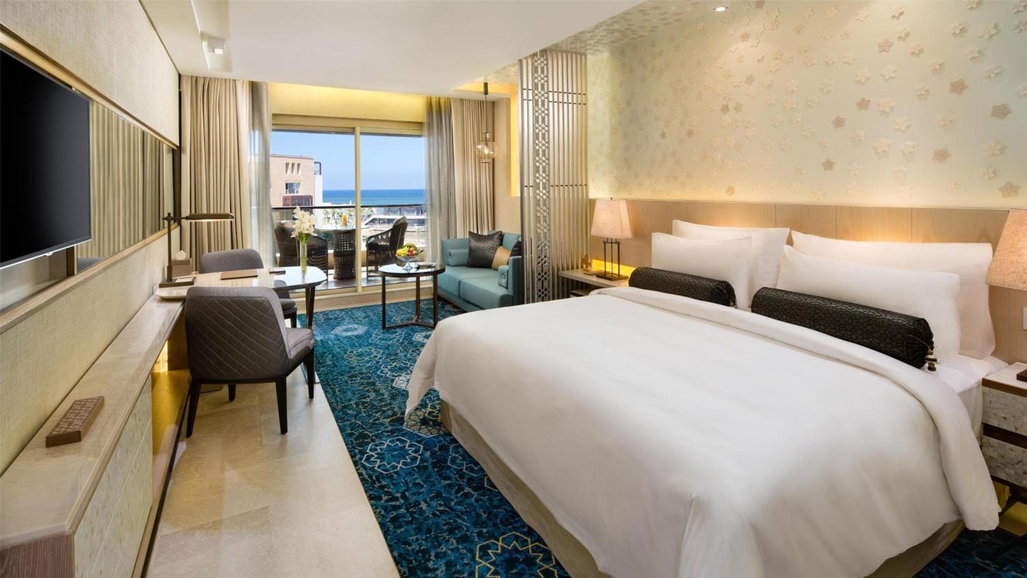 Deluxe Sea View Room with king bed,517671699:JPEG