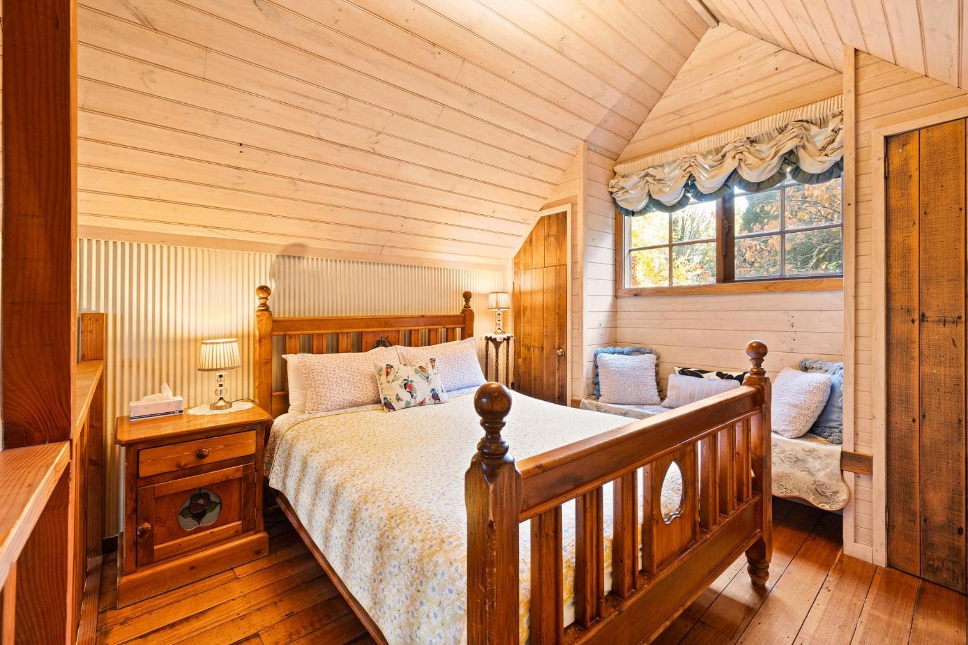 Barn Deluxe Cottage