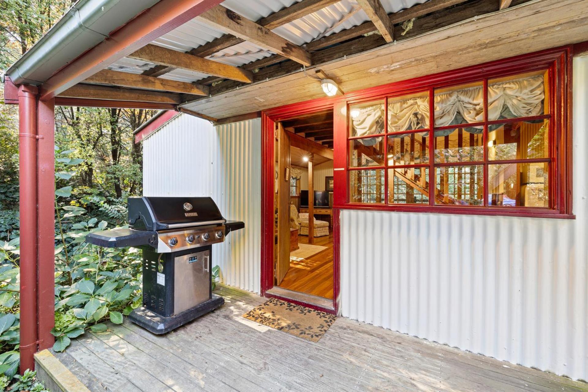 Barn Deluxe Cottage