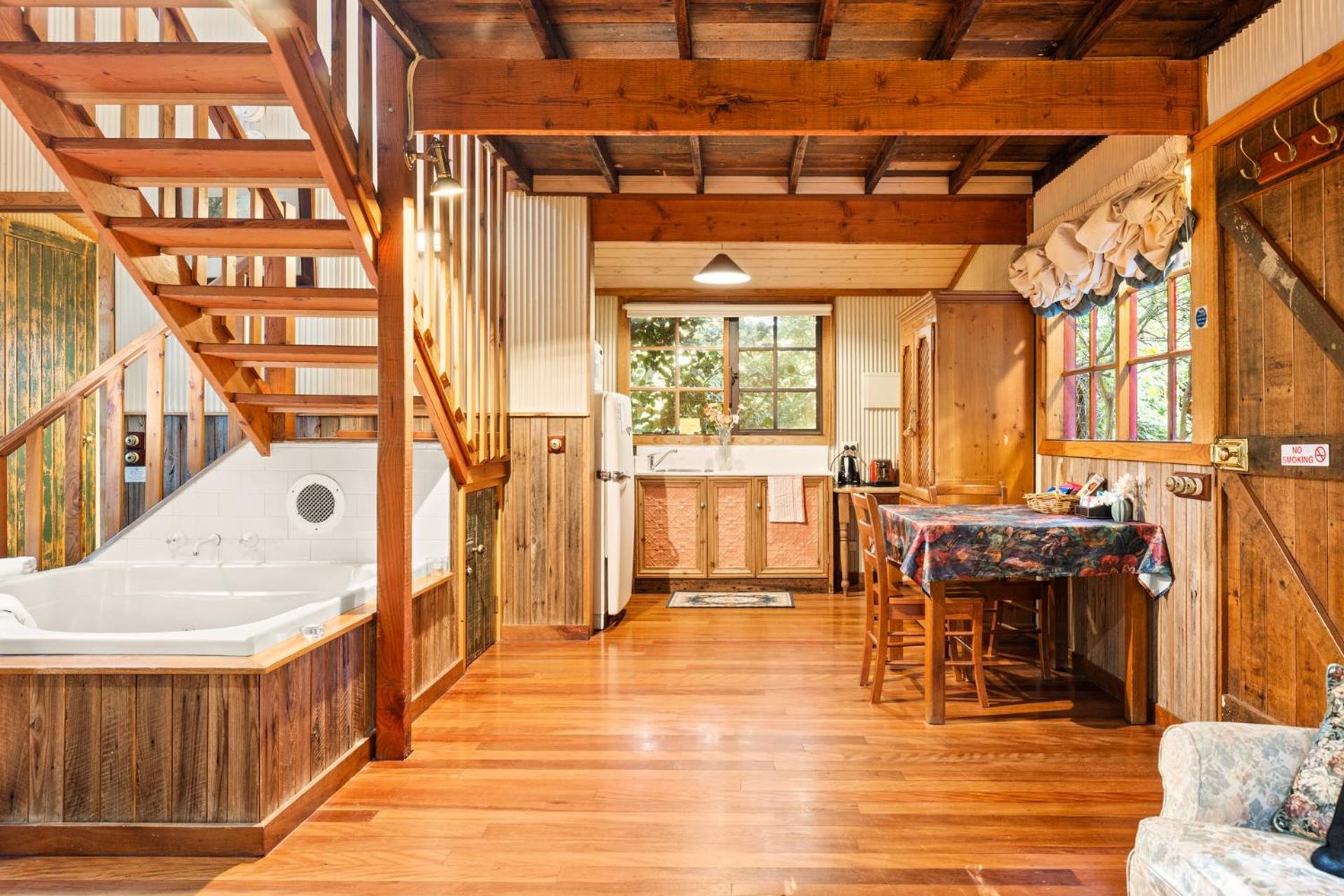 Barn Deluxe Cottage