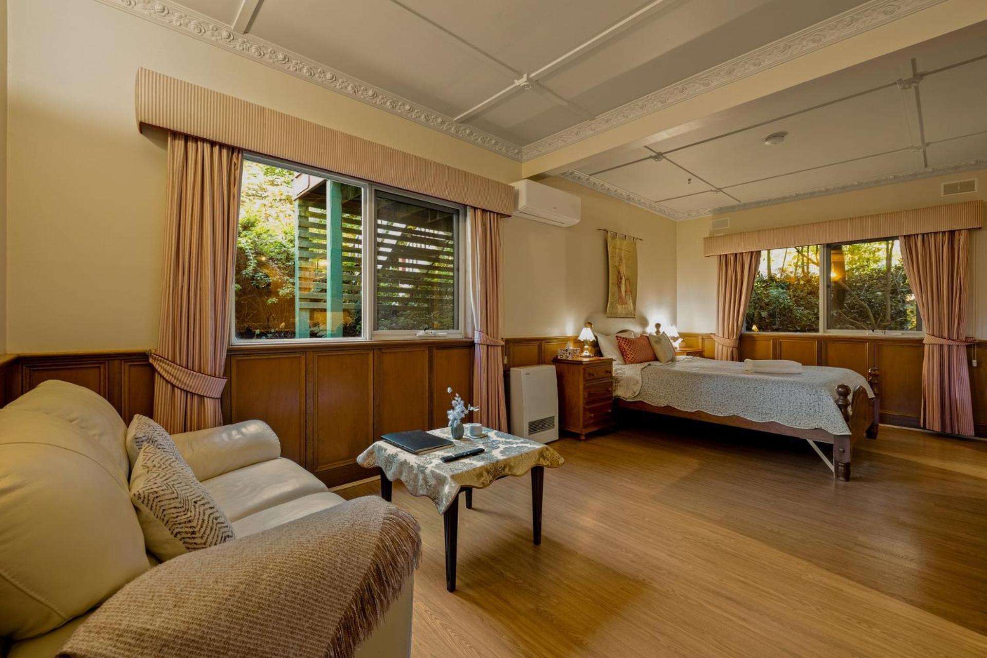 Standard Suite