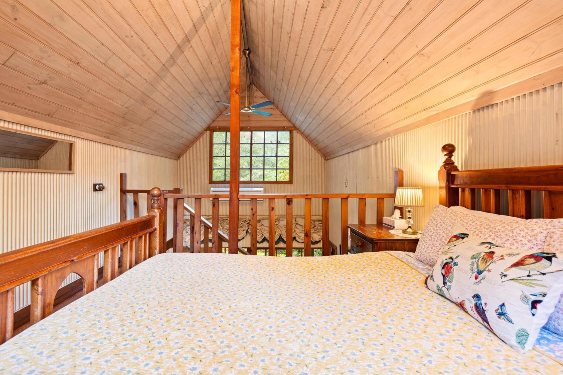 Barn Deluxe Cottage