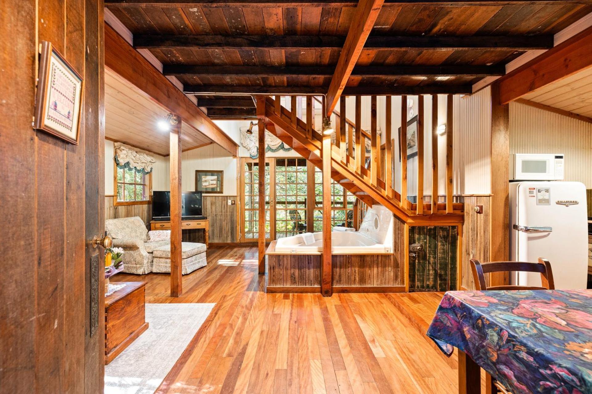 Barn Deluxe Cottage