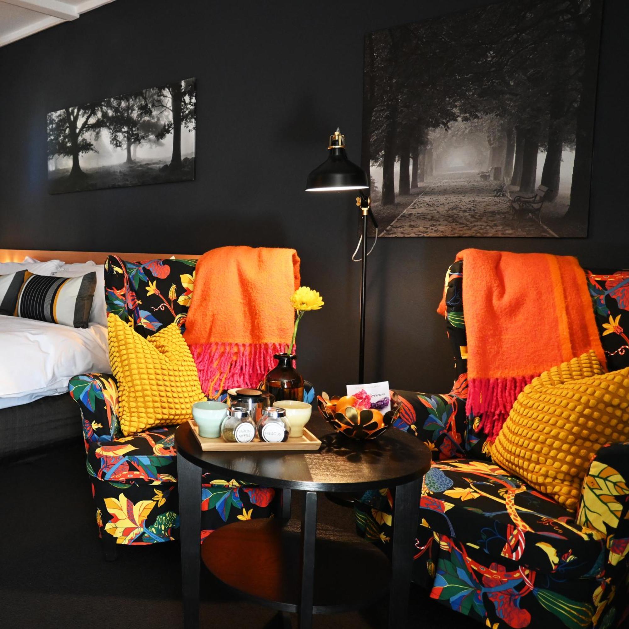 Signature Deluxe Queen Room