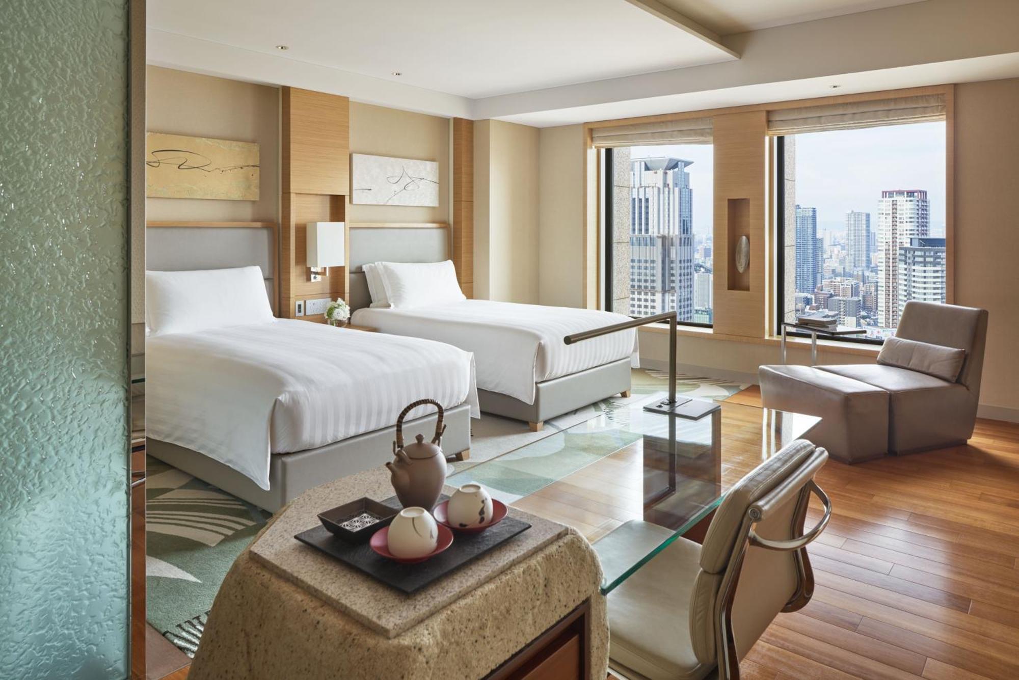 Premium Twin Room City View