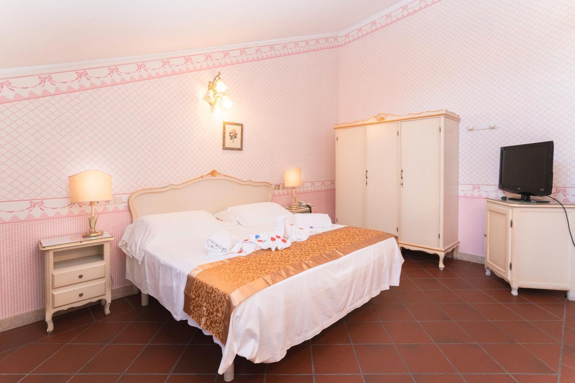 Classic Triple Room