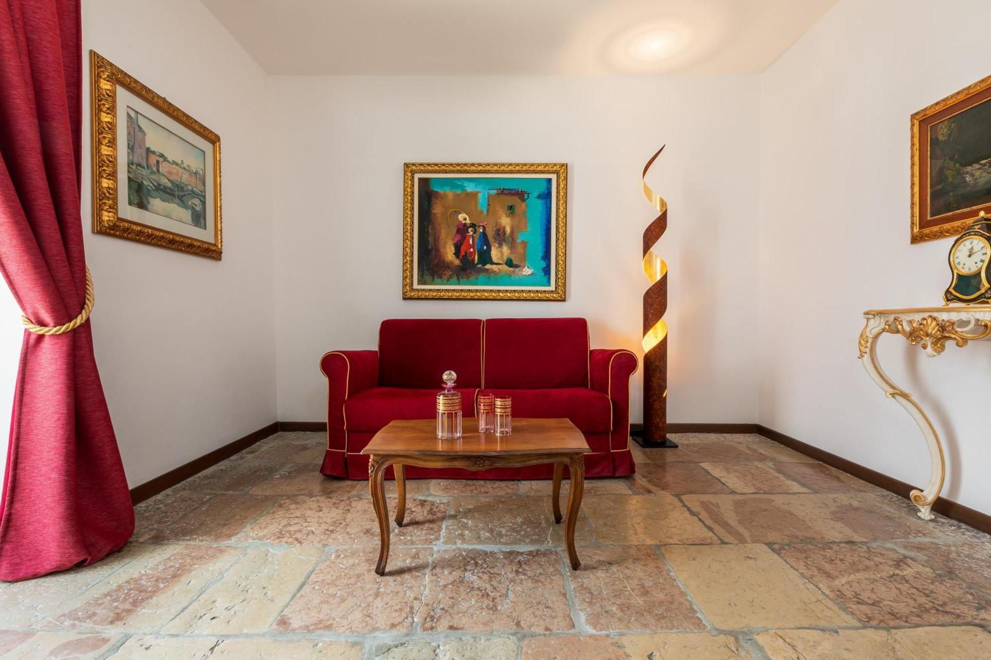 Junior Suite Lake View Annex