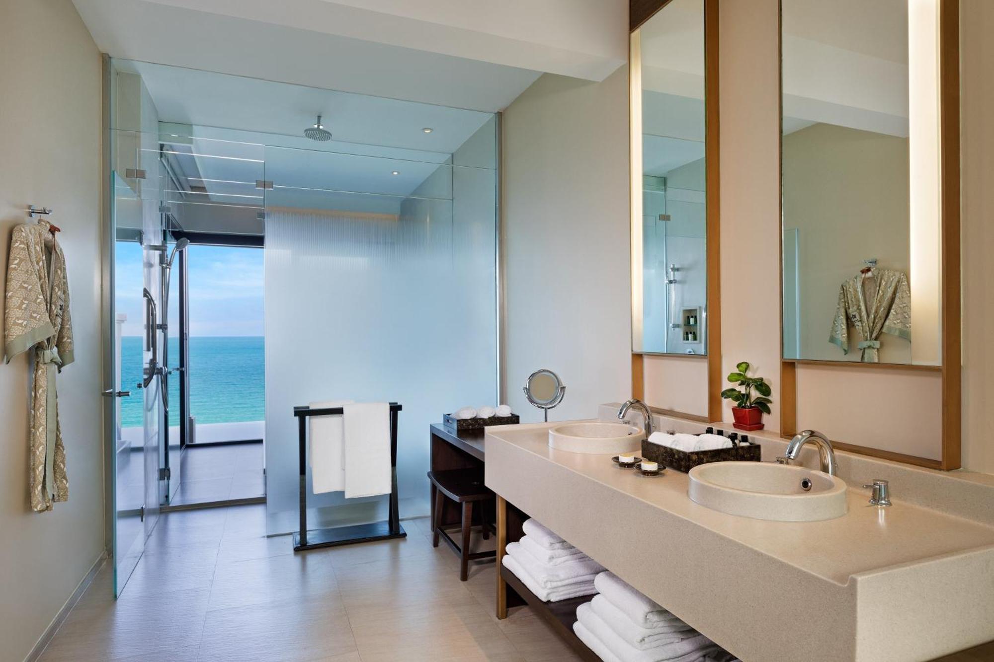 Grand Pool Suite, Suite, 1 King, Sofa bed, Ocean view,1671880650:JPEG