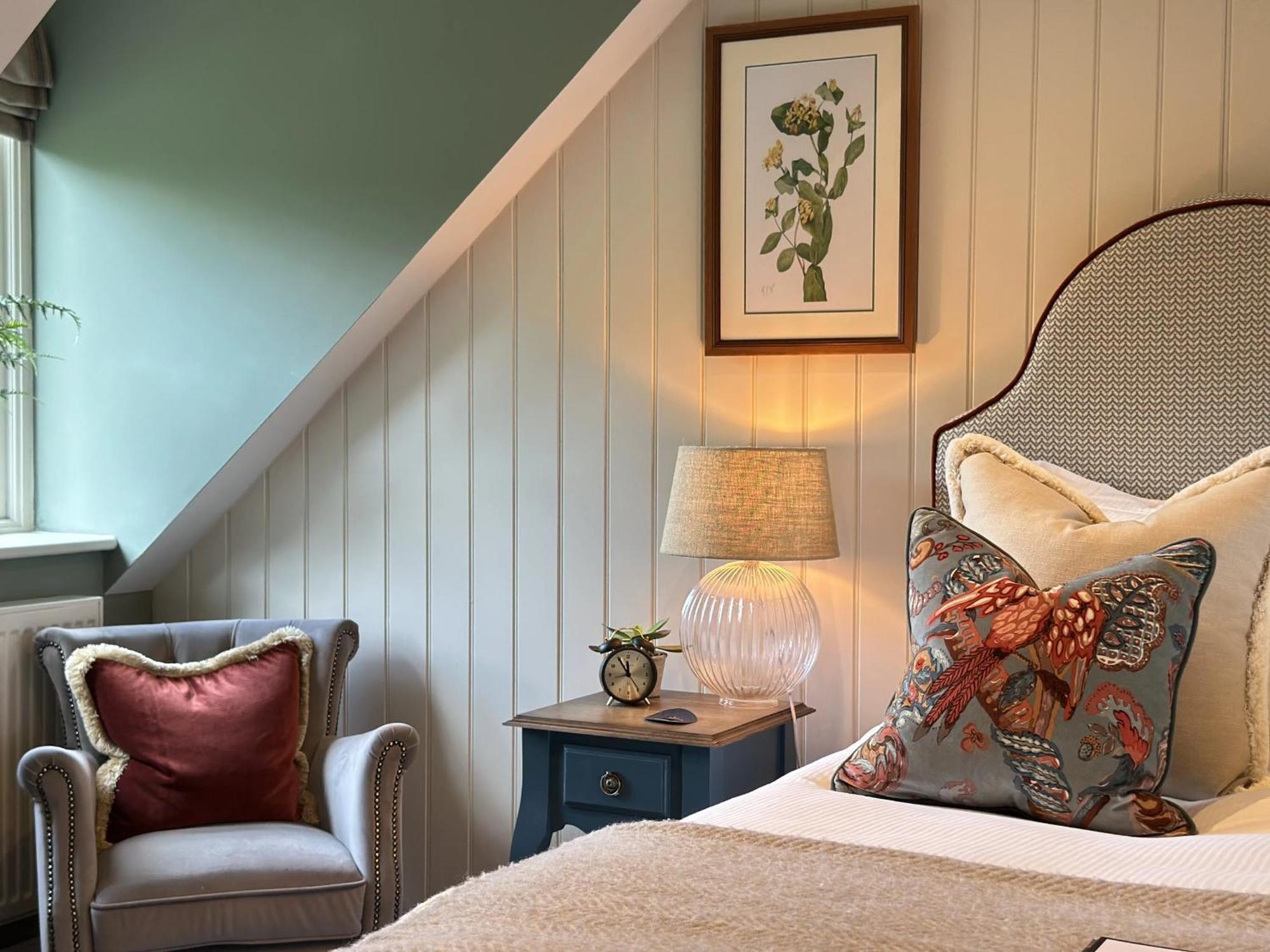 Classic Double Room,1672587572:JPEG