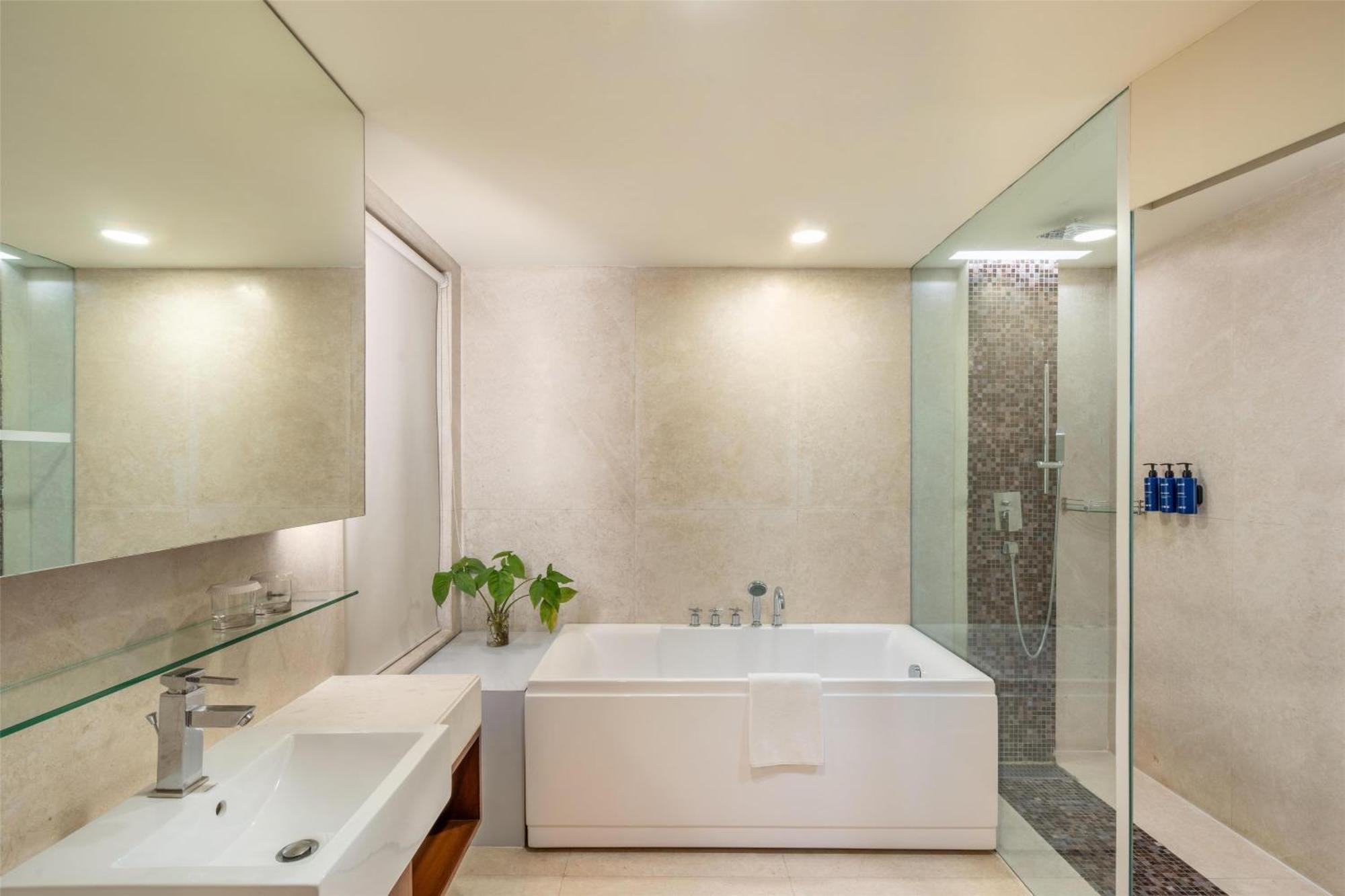 Metropolis Executive Suite