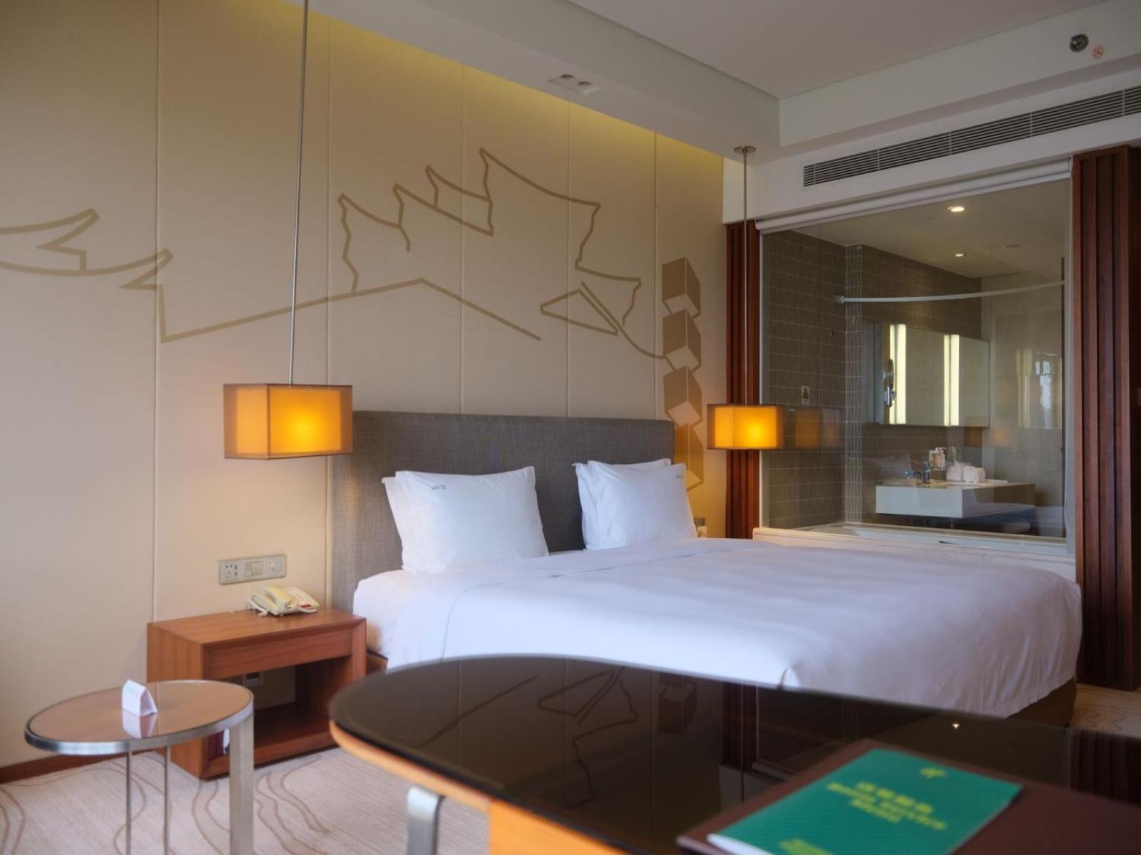 Standard King Room High Floor