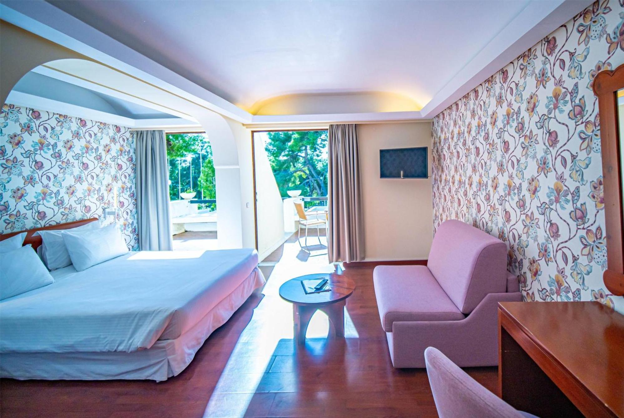 Superior Junior Suite Garden View