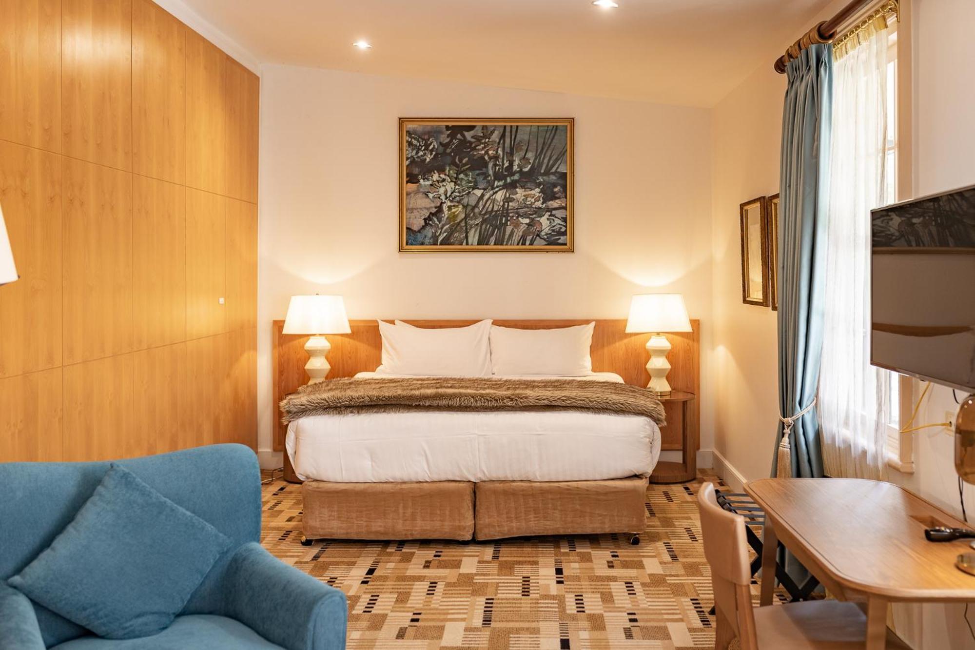 Courtyard Suite