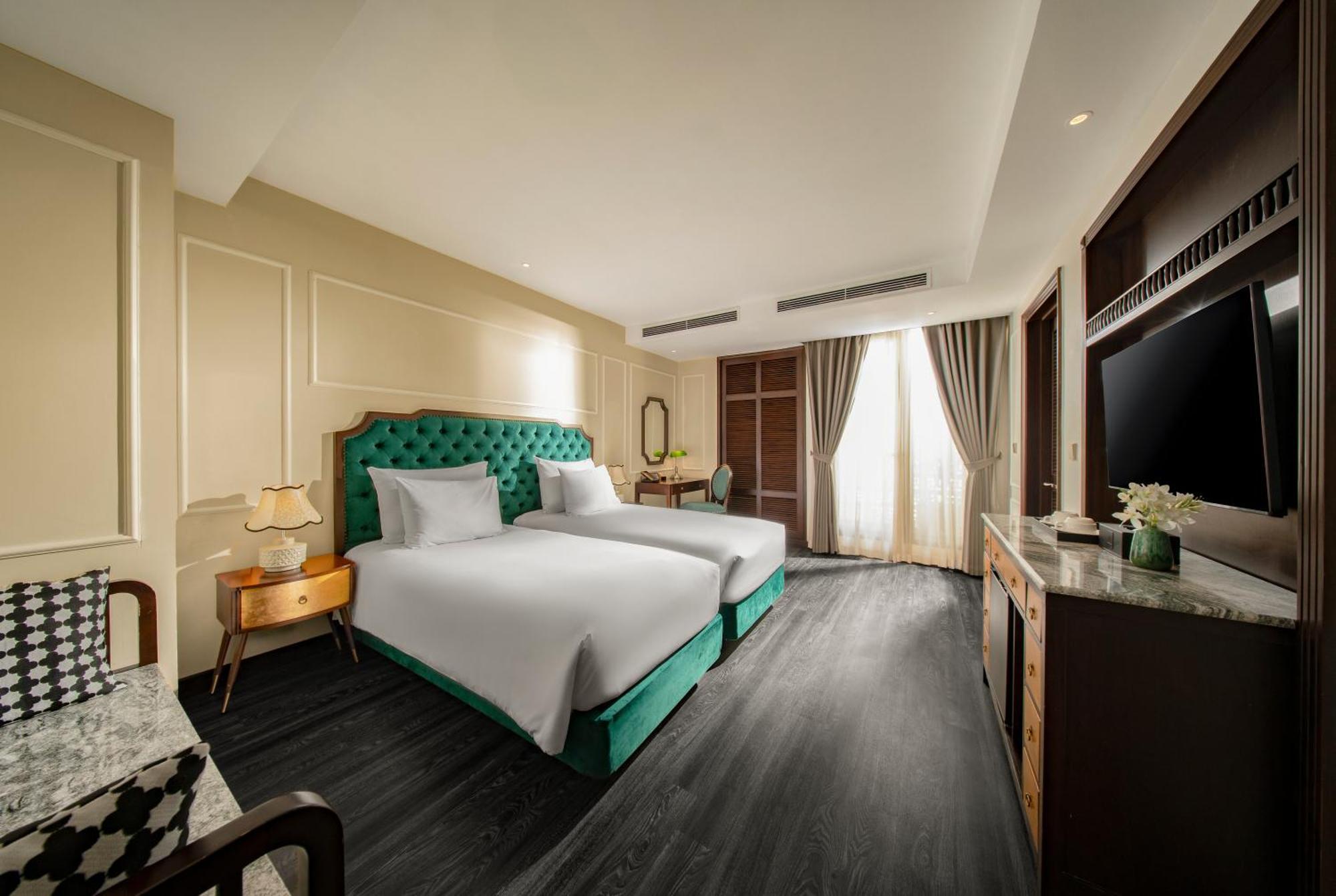 Deluxe Double or Twin Room