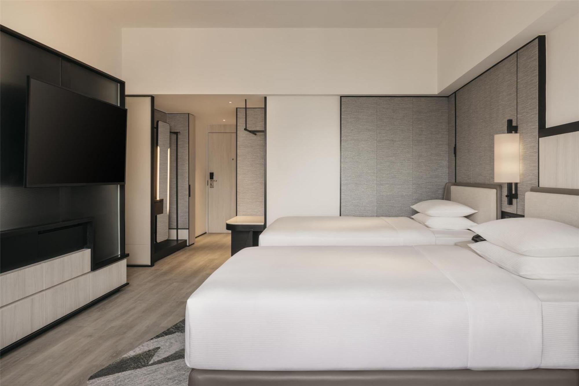 Deluxe Twin Room High Floor City View,1673927447:JPEG