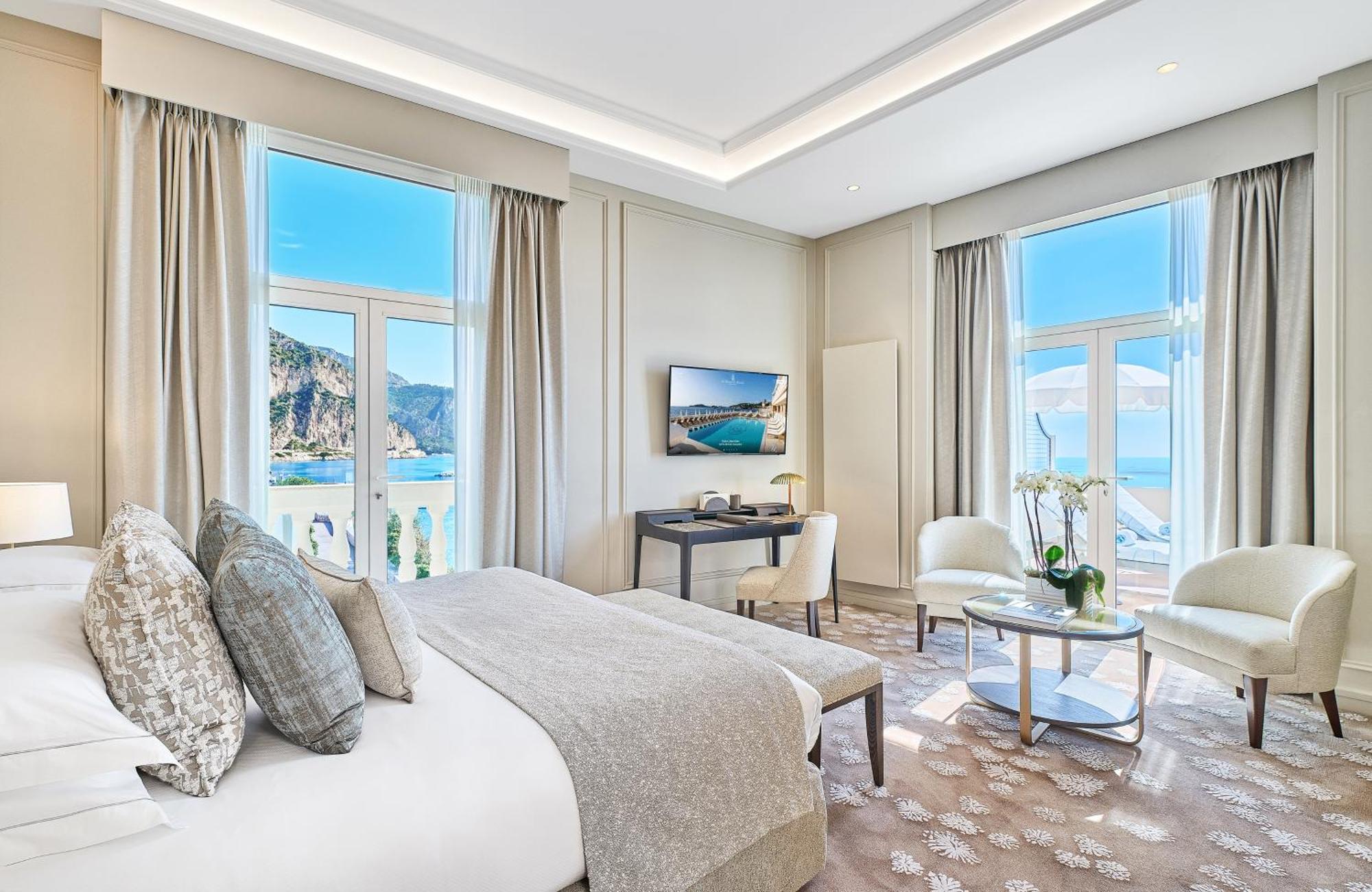 Suite with Sea View