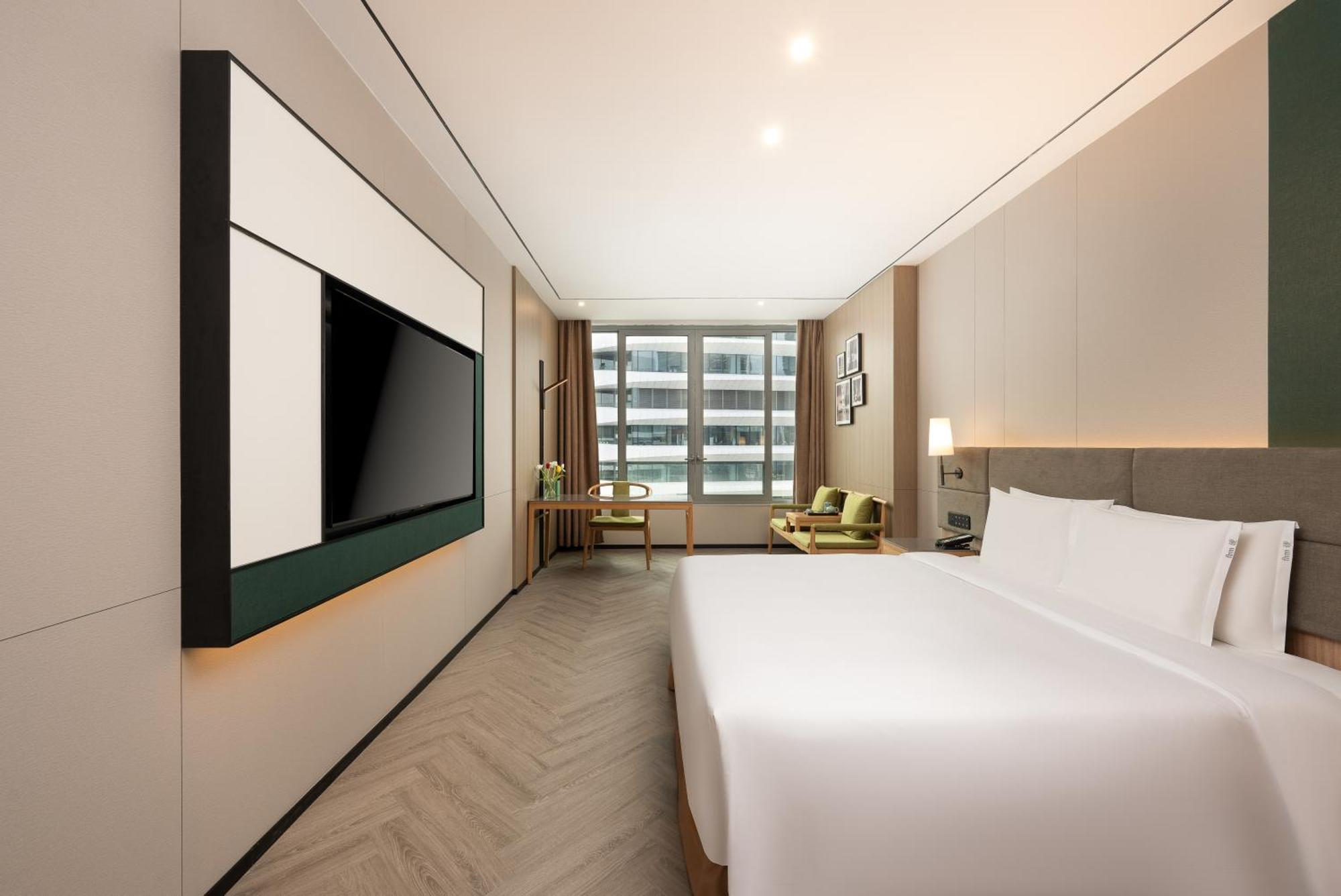 Standard King Room