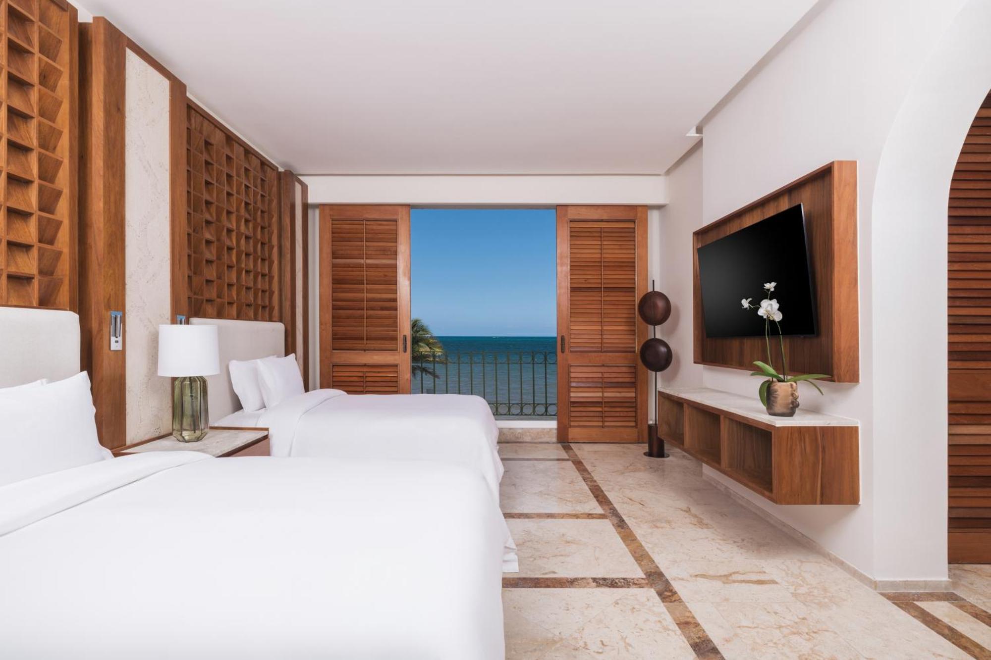 Master Suite Ocean Front Private Pool Two Queen,1675801746:JPEG