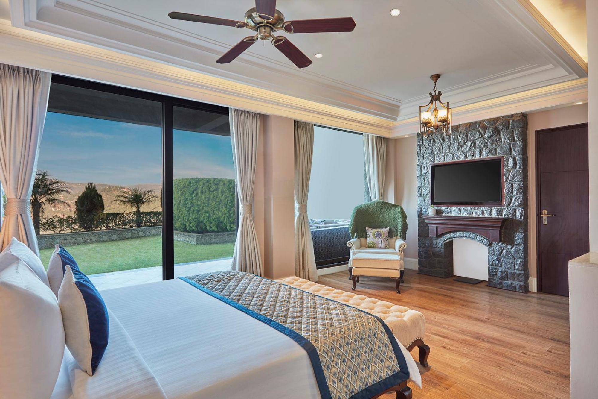 Large Double Room