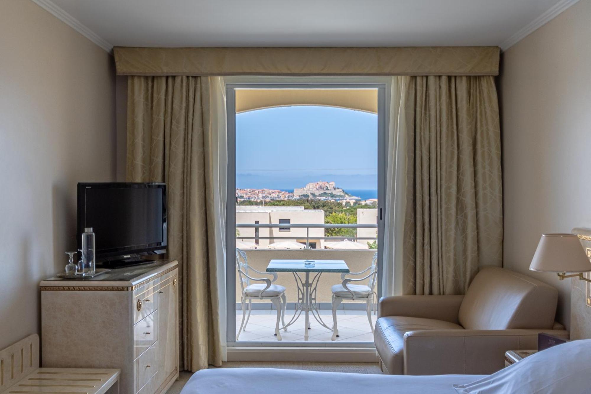 Deluxe Room Panoramic Sea View